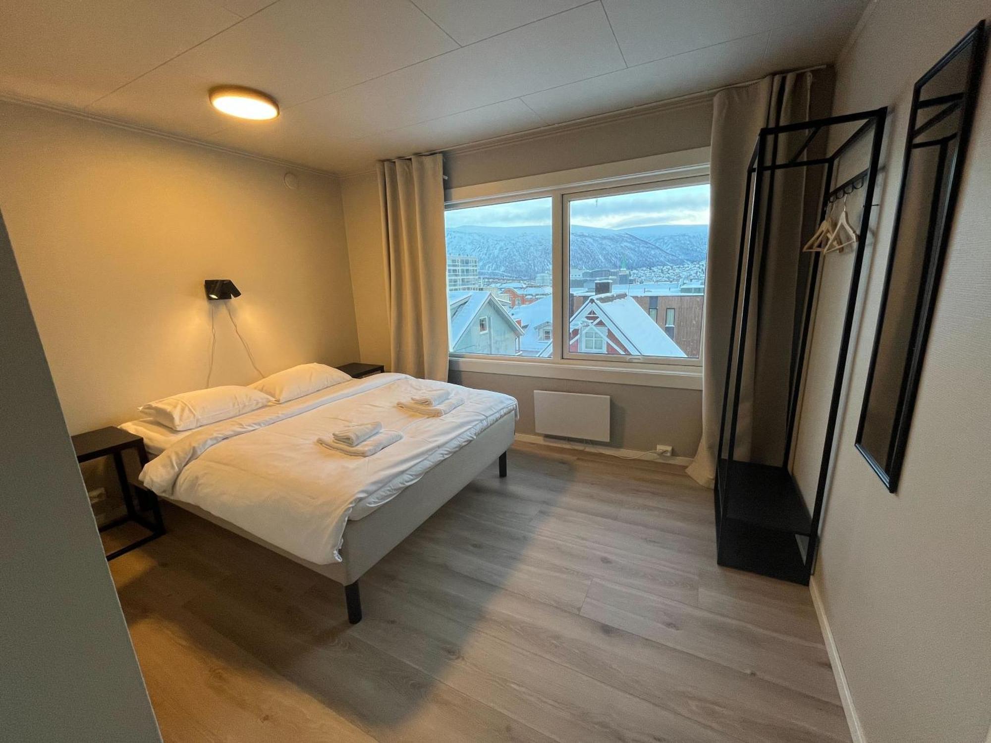 Enter Backpack Apartments Tromsø Dış mekan fotoğraf